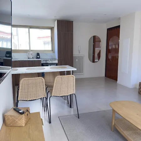 Апартаменти 4-star Close To Sea , Juan Les Pins *